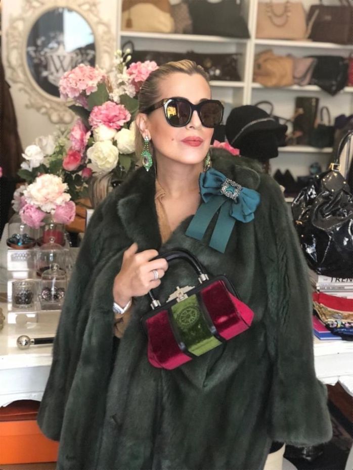 Vittoria with the Bagonghi bag