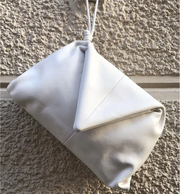 Bottega Veneta — White Trine clutch