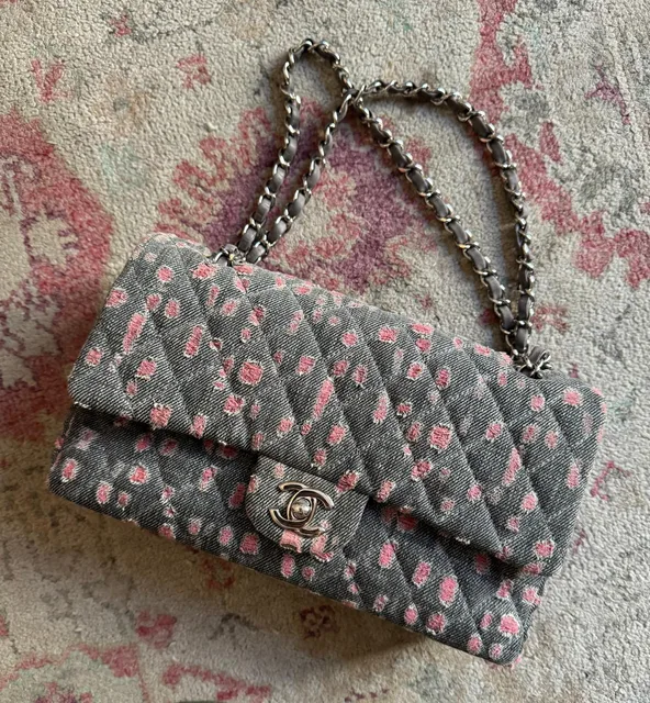 Chanel — Timeless in grey and coral denim